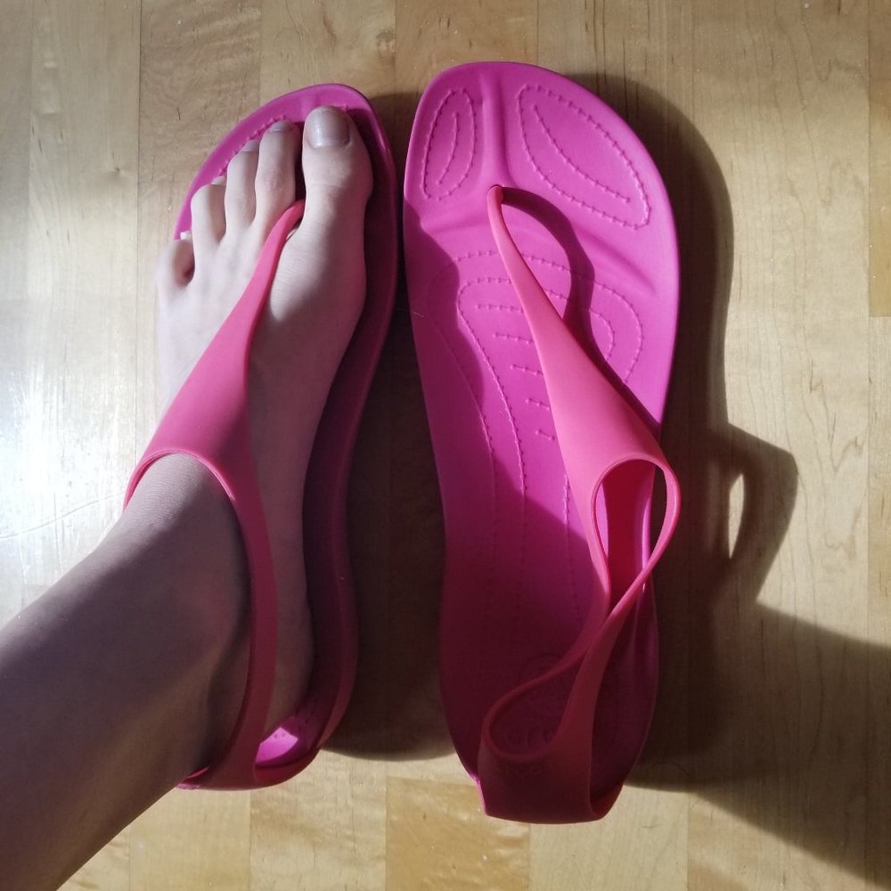 Women’s Crocs Serena Flip Sandal 11